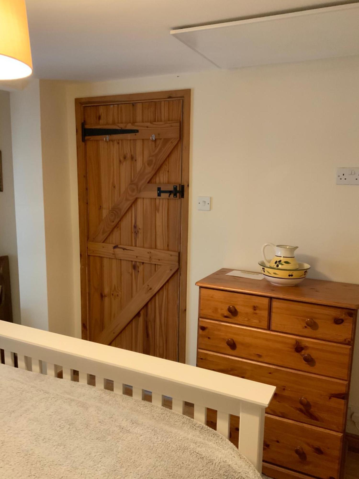 Woodpecker Cottage At Frog Trotters Cottages Hartpury Eksteriør bilde