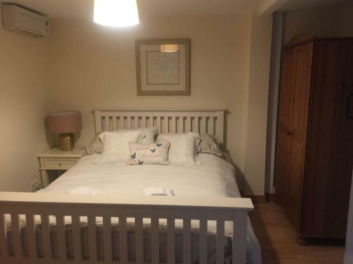 Woodpecker Cottage At Frog Trotters Cottages Hartpury Eksteriør bilde
