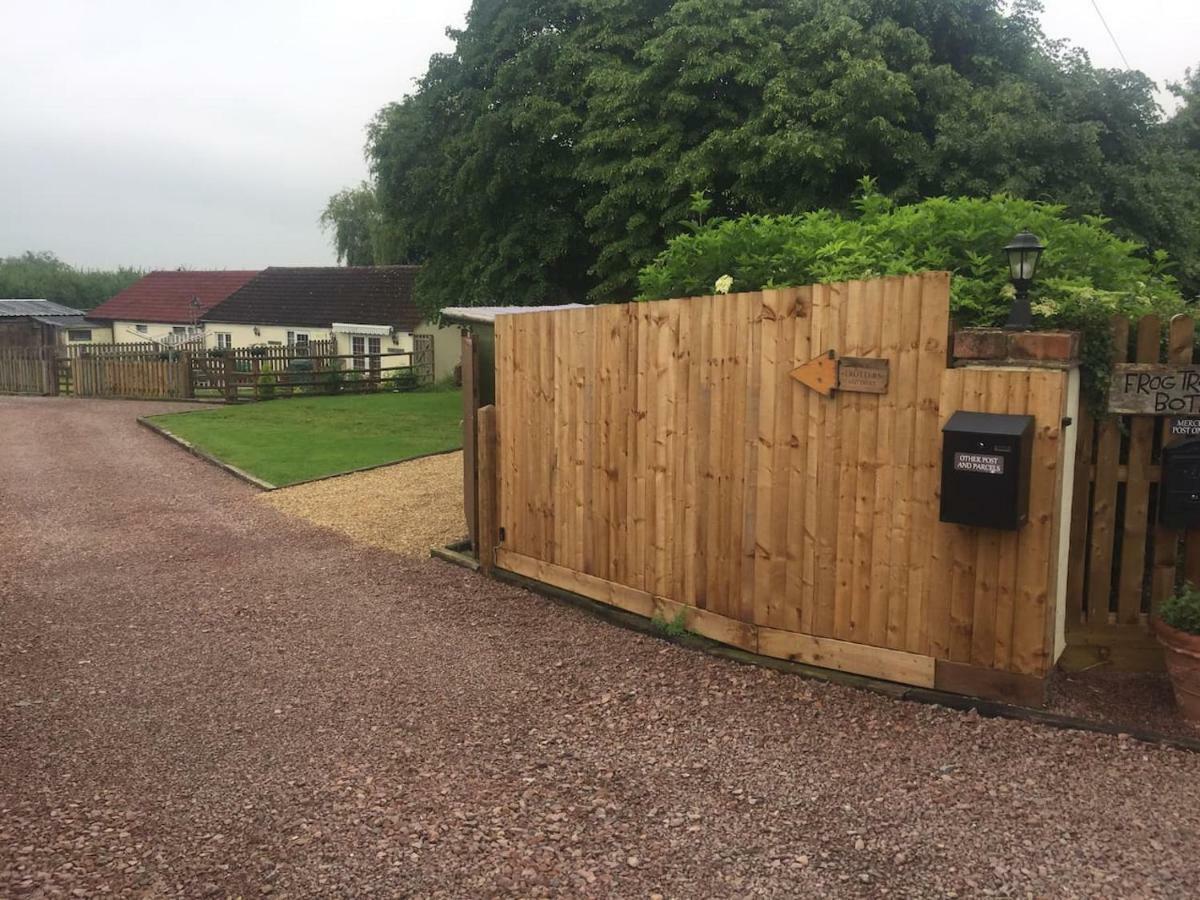 Woodpecker Cottage At Frog Trotters Cottages Hartpury Eksteriør bilde
